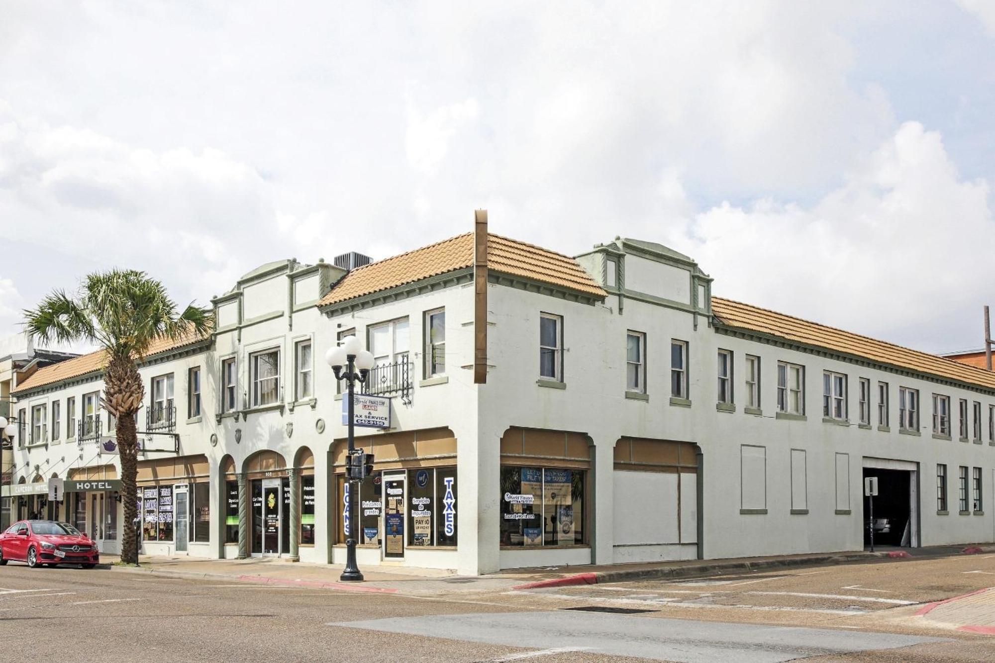 Oyo Historic Cameron Hotel Brownsville I-69E מראה חיצוני תמונה